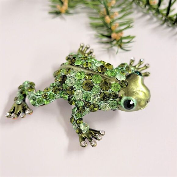 Large  Green Crystal Frog Brooch - NWOT - Picture 1 of 4